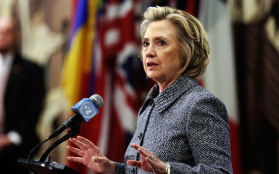 [Newsmaker] Clinton breaks silence on email controversy
