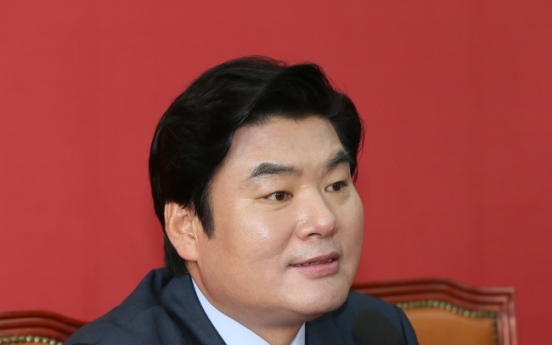 [Newsmaker]Centrists take reins of Saenuri Party