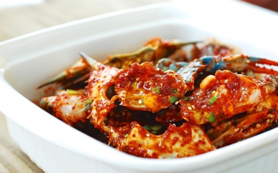 Yangnyeom gejang (spicy marinated raw crabs)