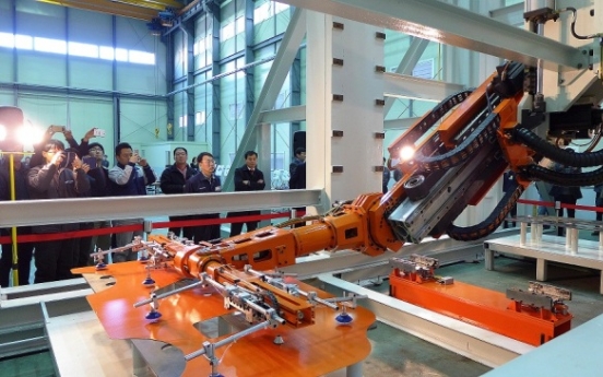 Hyundai Rotem develops high-speed transfer system for steel press