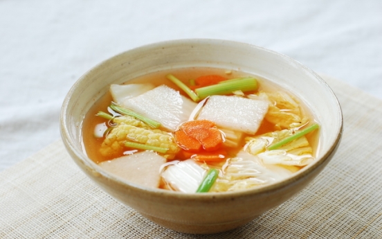 [Home Cooking] Nabak kimchi (water kimchi)