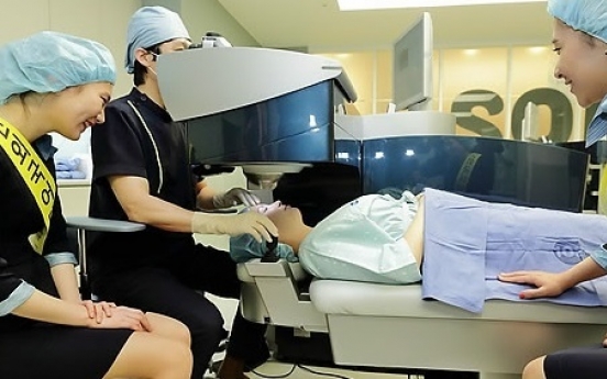Korea pulls in 300,000 foreign patients in 2015