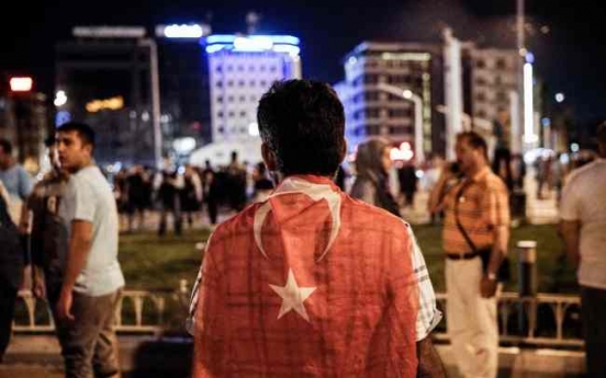 EU chiefs urge 'swift return' to constitution in Turkey