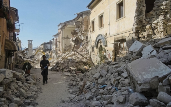 Italy earthquake kills at least 159, reduces towns to rubble