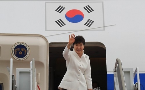 Park arrives in Russia for economic forum, summit with Putin