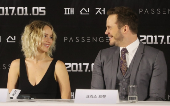 ‘Passengers’ co-stars Jennifer Lawrence, Chris Pratt land in Seoul