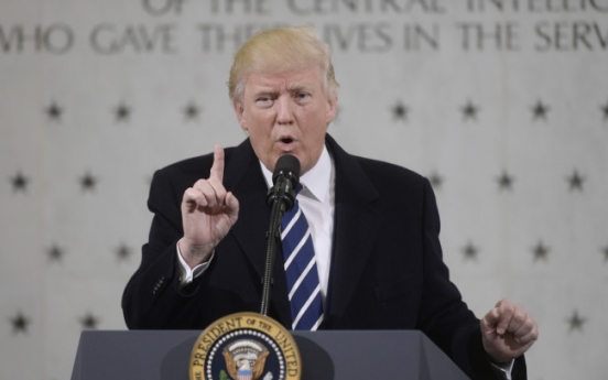[Newsmaker] Trump praises the CIA, bristles over inaugural crowd counts
