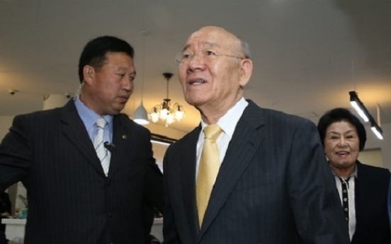 Chun Doo-hwan said a few nukes enough to induce NK to talks: diplomatic dossier