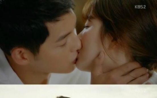 Star couple Song Joong-ki, Song Hye-kyo to wed on Oct. 31