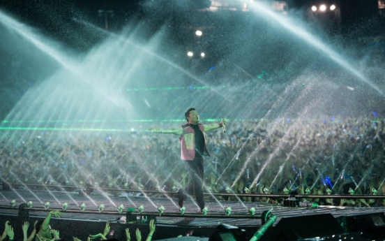 Fans soak up ‘Wet Psy’ at ‘Summer Swag’ concert