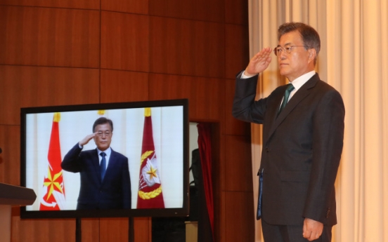 Moon reaffirms commitment to military reform, reinforcement