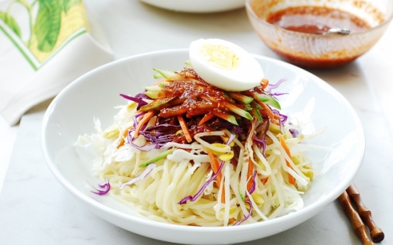 [Korean Bapsang] Jjolmyeon (spicy chewy noodles)