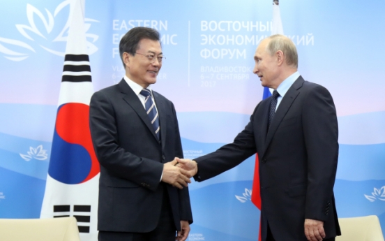 Moon, Putin call for immediate efforts to stop N. Korean provocation