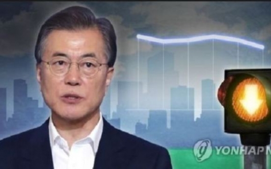 Moon's approval rating slips for third week amid N. Korean provocations