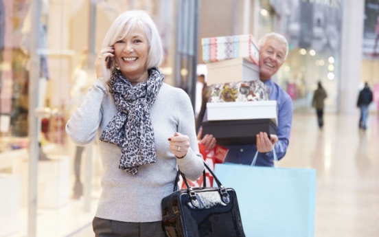 [Newsmaker] Seniors growing as main customers for department stores