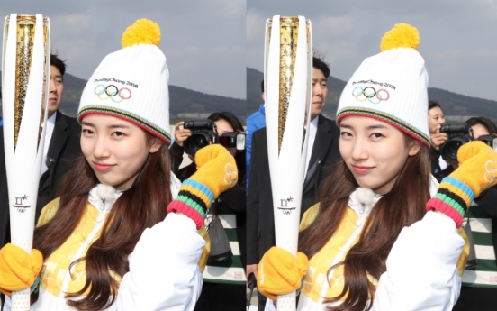 [PyeongChang 2018] Suzy bears Olympic Torch