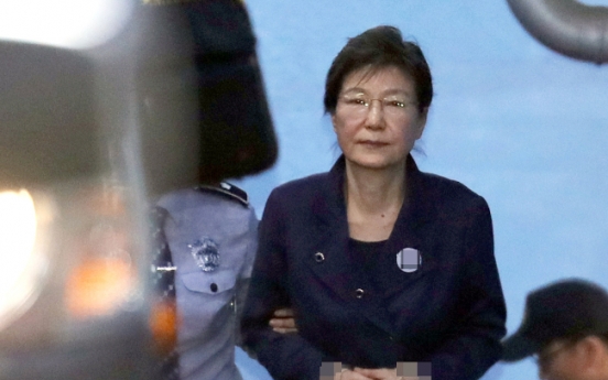 Park Geun-hye's trial hearing deferred to Tuesday