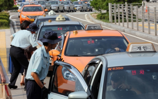 Taxis to offer flat rate for airport-Seoul Station route