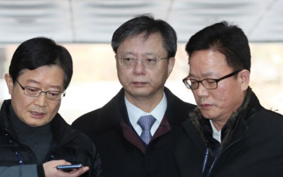 Ex-Park aide Woo fights third attempt at his arrest