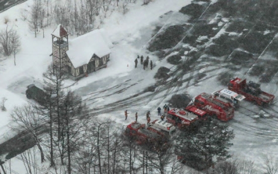 One dead as volcano erupts near Japan ski resort