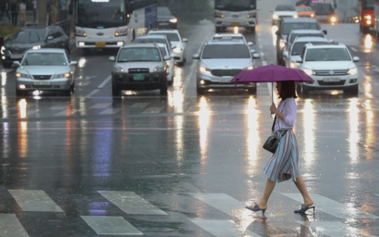 [Weather] Heavy rain warning issued in Seoul