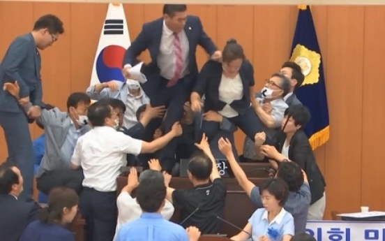 양천구의회 본회의에서 몸싸움…의원 3명 검찰에 고소
