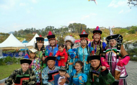 [Weekender] Central Asians celebrate Chuseok at ‘home away from home’