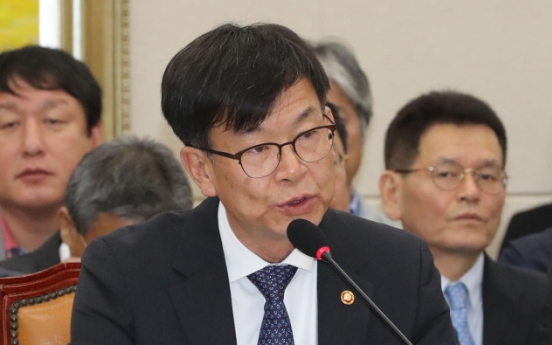 FTC head Kim Sang-jo bombarded with questions over corruption