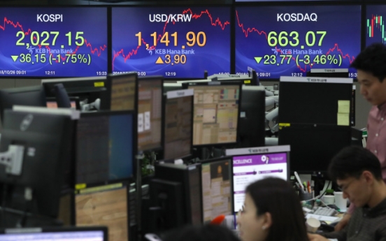 [Newsmaker] Anxiety heightens on stock market depreciation