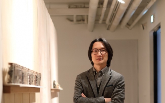 Artist Kim Joon wins 18th SongEun Art Award