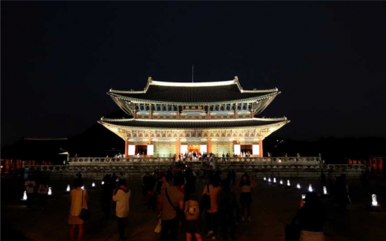 [Weekender] Palaces, fortress and historic sites at night