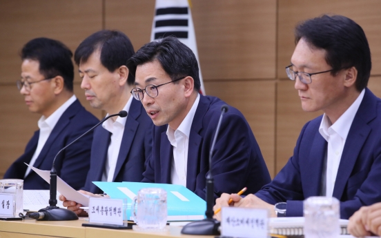 Korea to raise tax credit rate for corporate facility investments, R&D