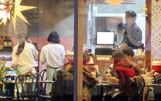 [News Focus] Self-employed in S. Korea face strong headwinds