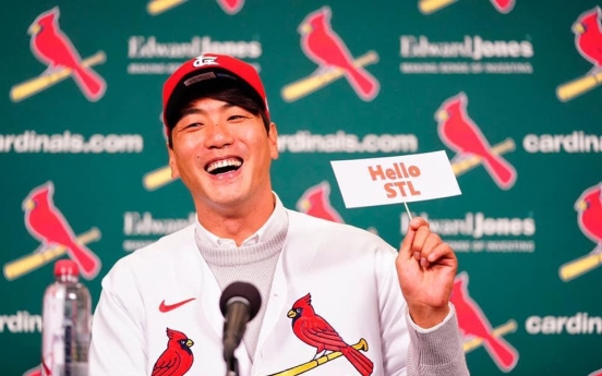 S. Korean pitcher Kim Kwang-hyun signs with St. Louis Cardinals