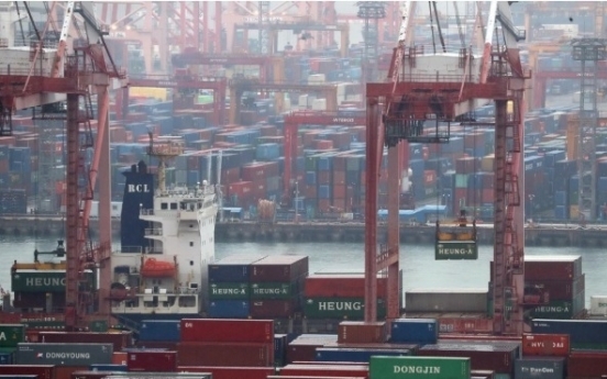 Korea’s exports hold up despite virus, for now