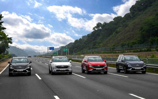 [Behind the Wheel] New Santa Fe: Hyundai’s family-friendly SUV gets smarter