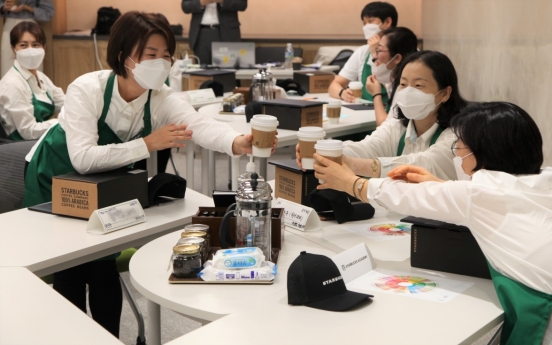 Starbucks Korea kicks off 2nd round of support for middle-aged entrepreneurs