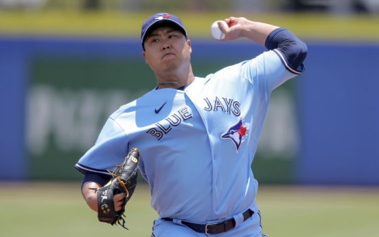 Blue Jays' Ryu Hyun-jin takes no-decision vs. Rays, gives up double to fellow Korean