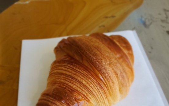 Classic and laugencroissants in Bukchon