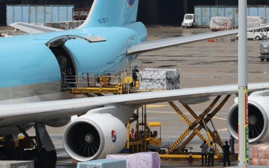 Full-service carriers enjoy growing cargo demand as low-cost carriers continue to bleed