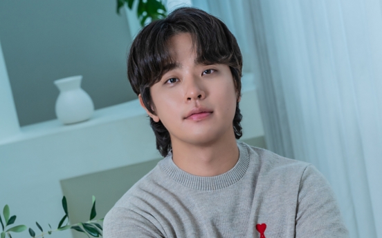 [Herald Interview] Park Jung-min says ‘Miracle: Letters to the President’ is like gift