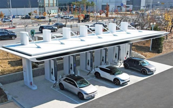 [Newsmaker] S. Korea to increase number of highway EV chargers to over 1,000