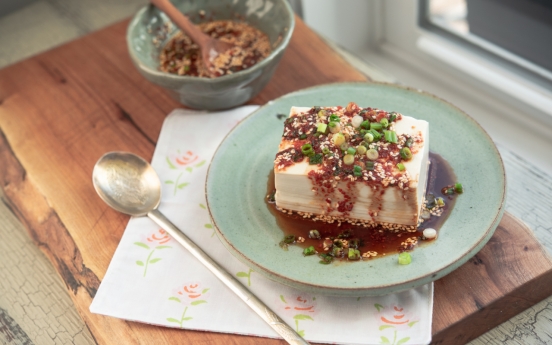 [Holly’s Korean Kitchen] Steamed soft tofu with soy chili sauce