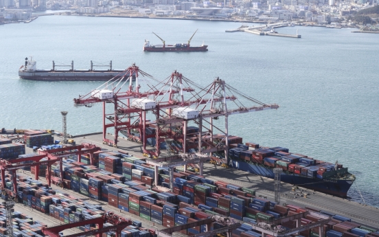 S. Korea's exports rise 25.8% in 2021 to hit all-time high