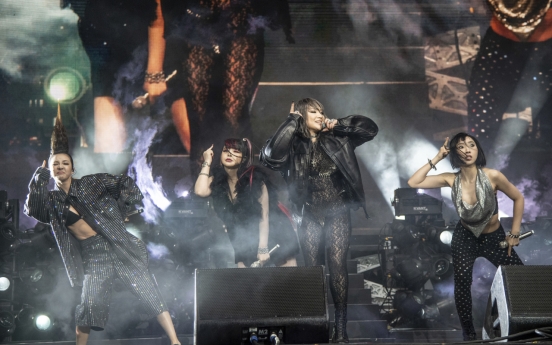 2NE1 Coachella reunion brings fans together for first show in 7 years