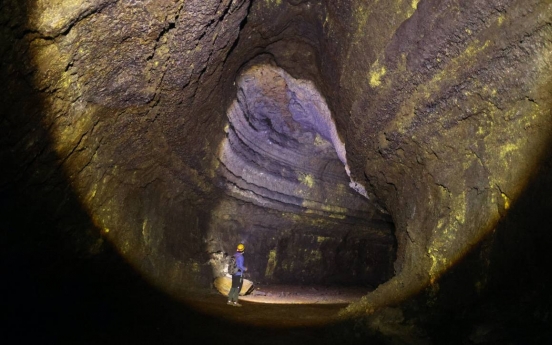 [Visual History of Korea] Jeju island‘s volcanic lava caves reveal Earth’s history