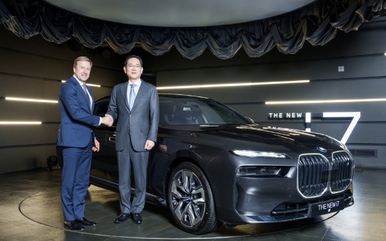 Samsung, BMW chiefs ramp up electric vehicle battery partnership
