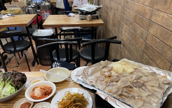 [College eats] Sinchon's all-time favorite campus town foods