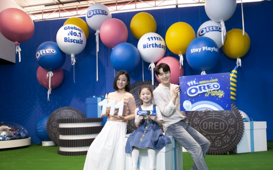 Dongsuh opens pop-up store for Oreo's 111th birthday