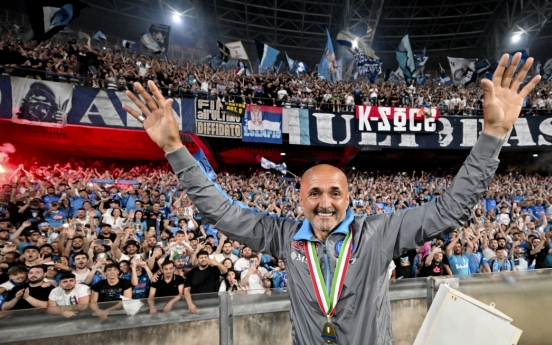 Napoli searching for Spalletti replacement after title; Mourinho indicates he'll stay at Roma
